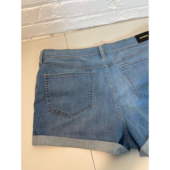 Express Shortie Midrise Shorts  16 - Picture 9 of 14
